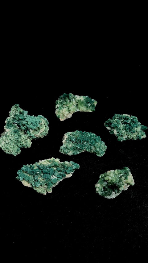 GREEN HULENDITE Lot1